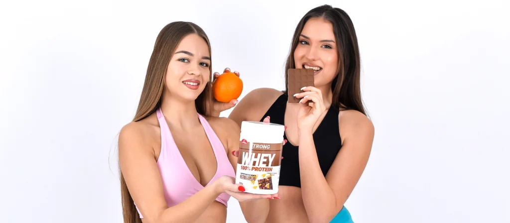 Ženski modeli predstavljaju Olympic strong whey protein za žene