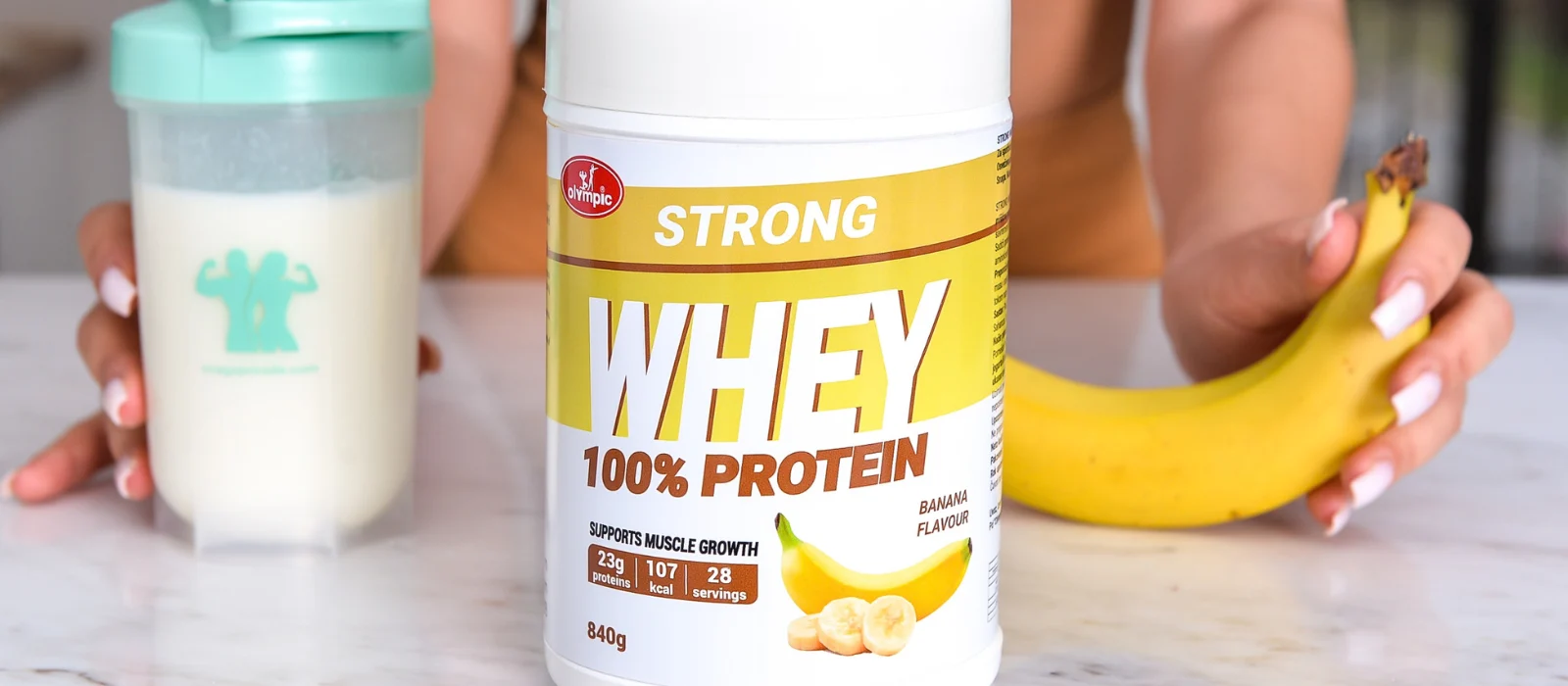 protein u kutiji i sejkeru